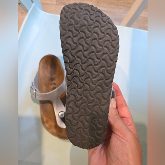 Birkenstock Kids Gizeh Silver Sandals Sz 32 Or 1-1.5 Junior - Picture 12 of 15